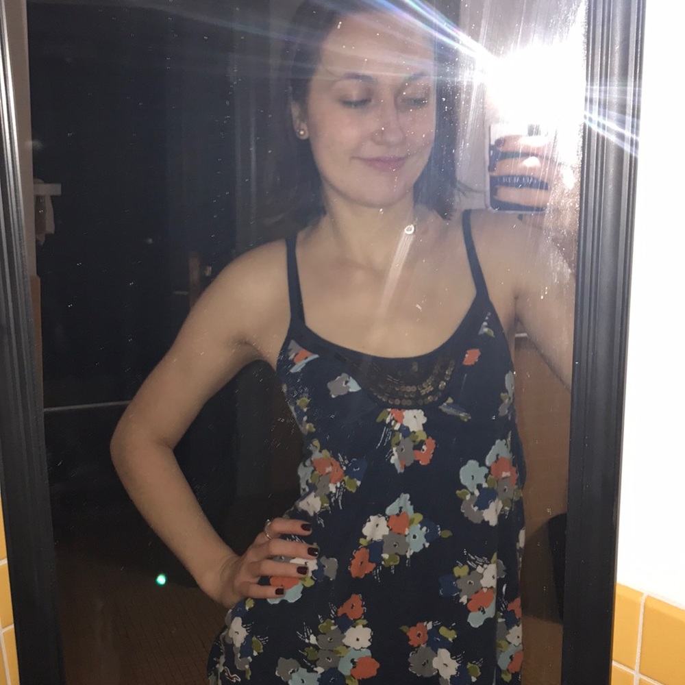 Cute floral Hollister tank